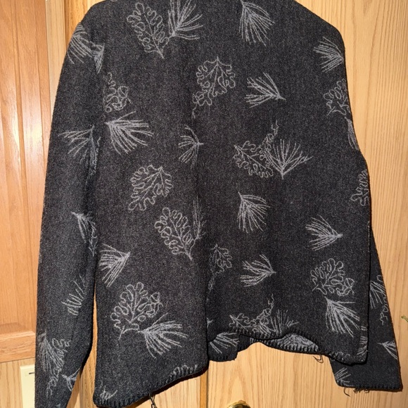 Gray Patterned Wool Women's Jacket - Picture 3 of 3